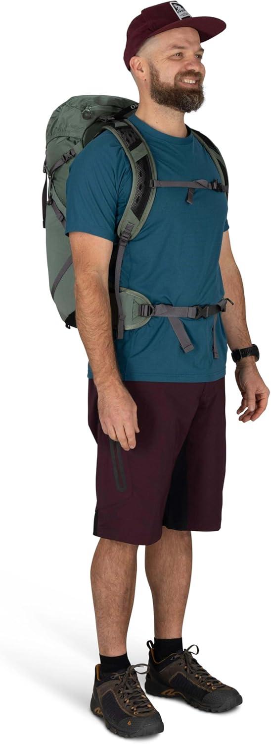 imageOsprey Sportlite 30L Lightweight Hiking Backpack for Men and Women Dark Charcoal Grey MLAlkalineHotspot Pink