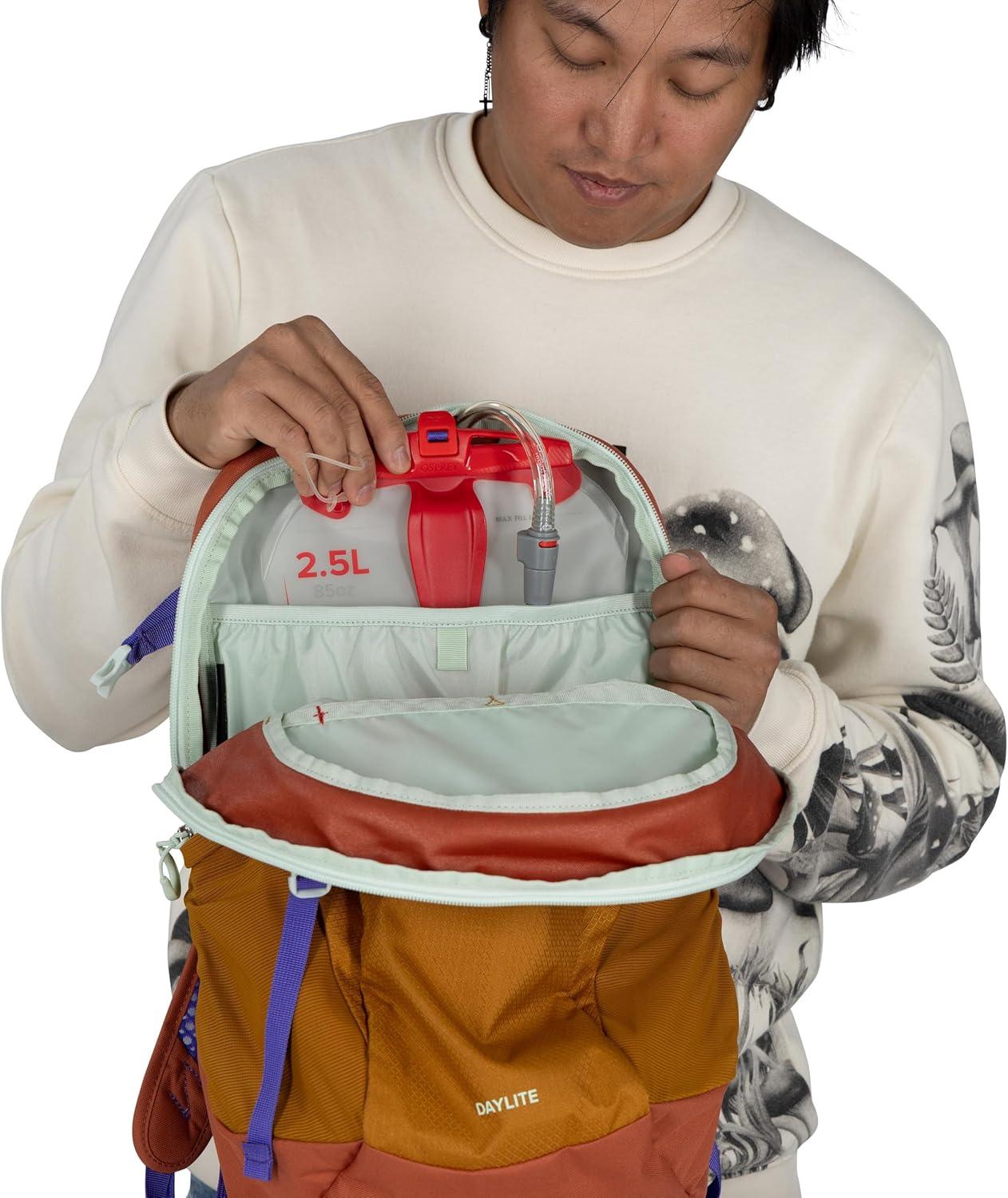 imageOsprey Daylite Commuter BackpackShaleafy Print Frosty Mint