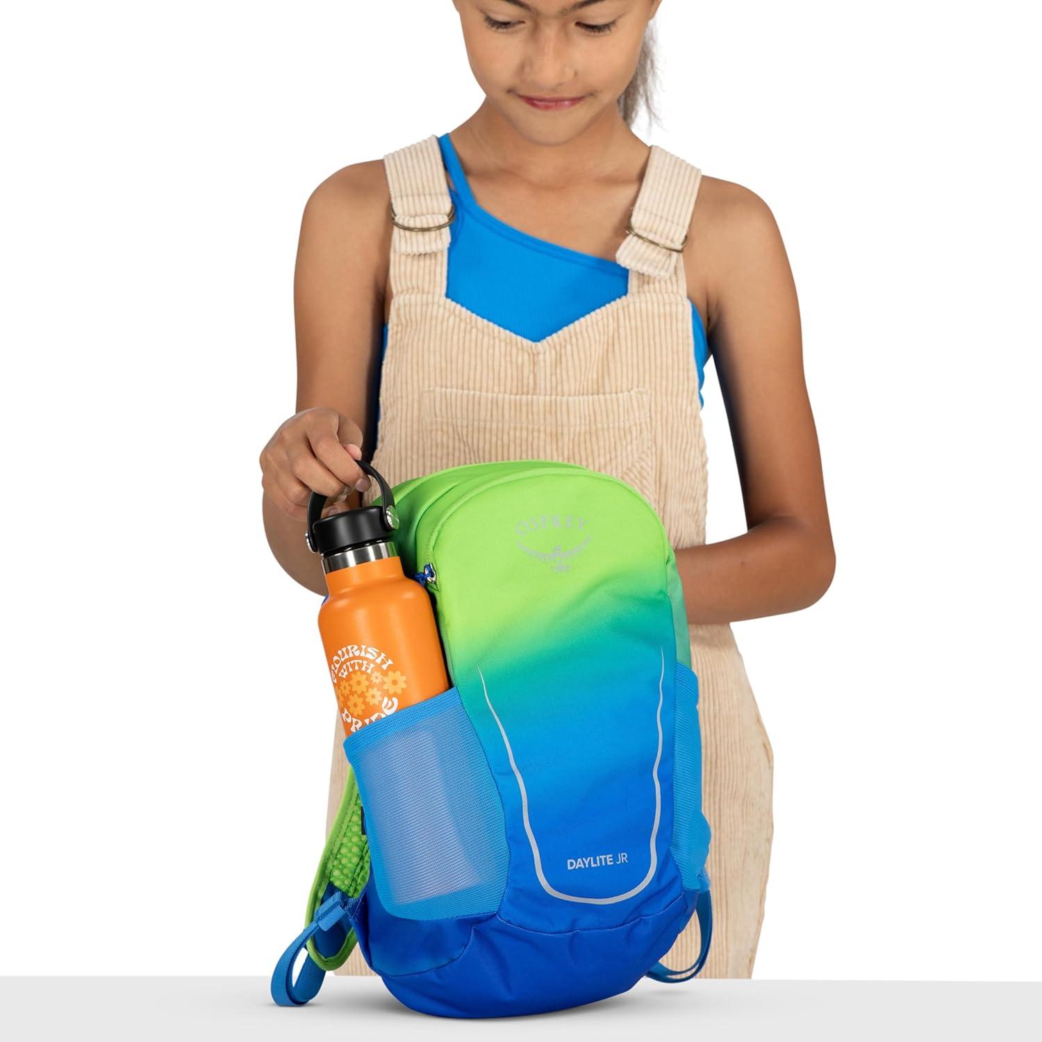 imageOsprey Daylite Jr Kids Commuter Backpack Everyday Hiking Backpack for Boys and Girls Lightweight Travel Bag Frost MoonFrost Moon