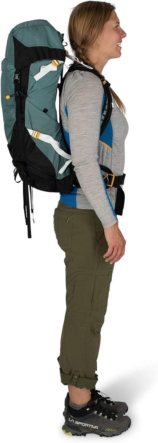 imageOsprey Sirrus 24L Womens Hiking Backpack Muted Space BlueSucculent Green