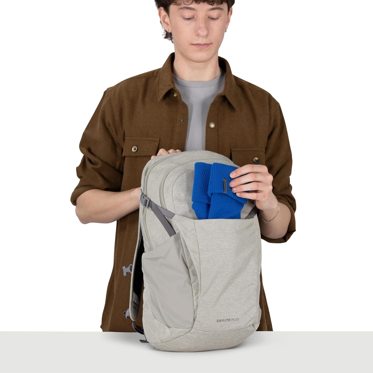 image:imageOsprey Daylite Plus Driftshade Grey Wolf OSTruffle Brown